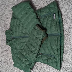 Green Patagonia puffer